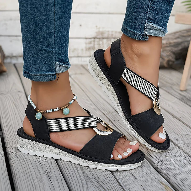 Skylar | Sandalias planas elegantes con hebilla metálica
