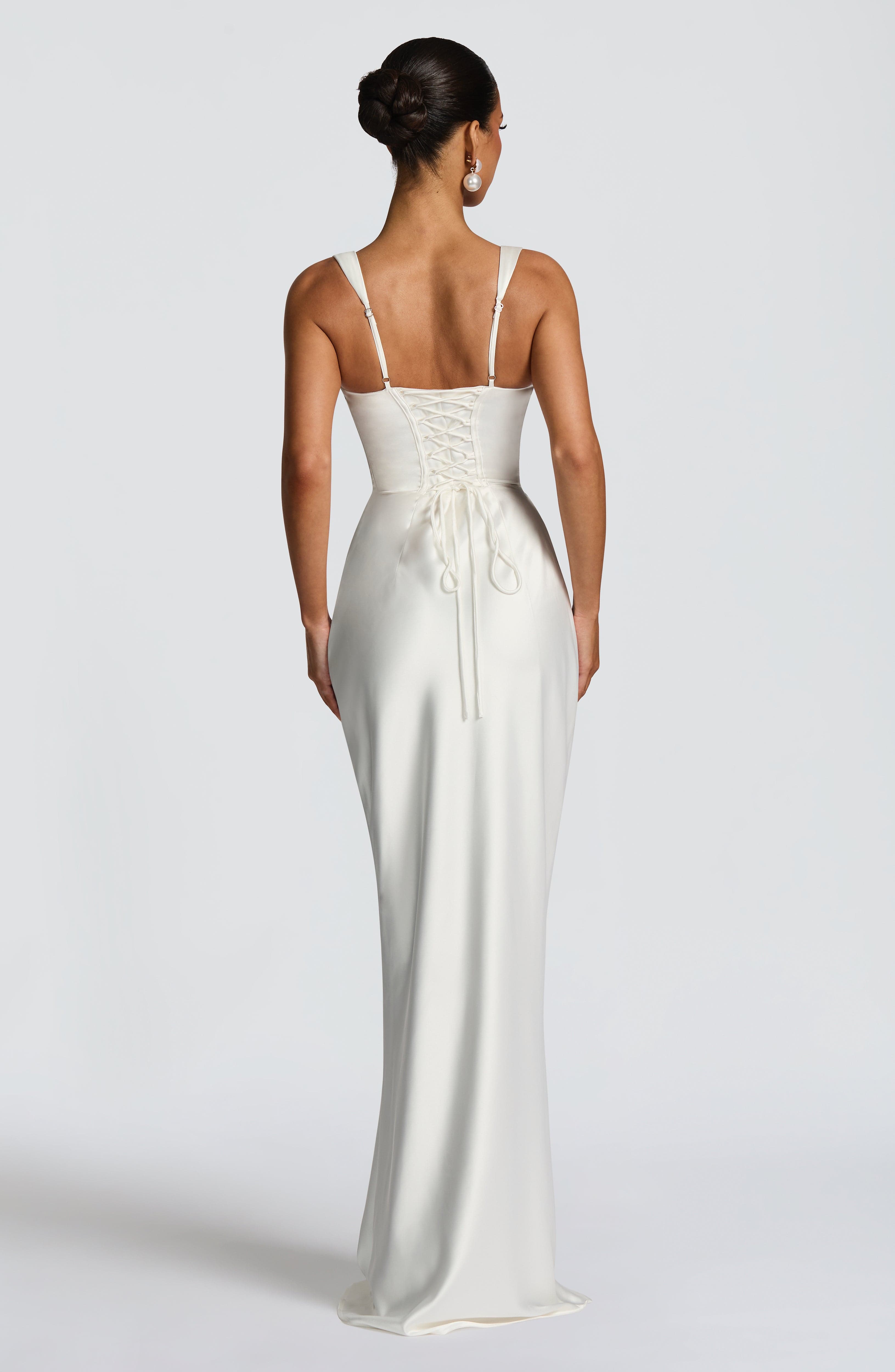 Vestido Naeti ™ | Elegancia satinada con estructura refinada